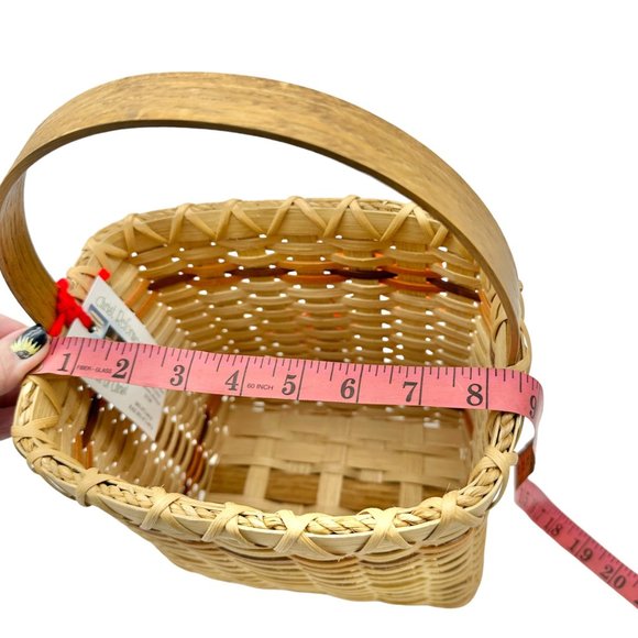 Handmade Basket Falling Leaves Square Shaped with Handle and Leaves Decoration - Picture 15 of 16